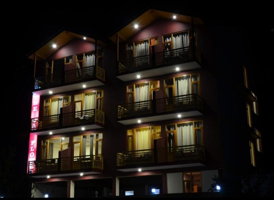 Mareema The Day Flower Hotel - Manali (Himachal Pradesh) — Photos 3